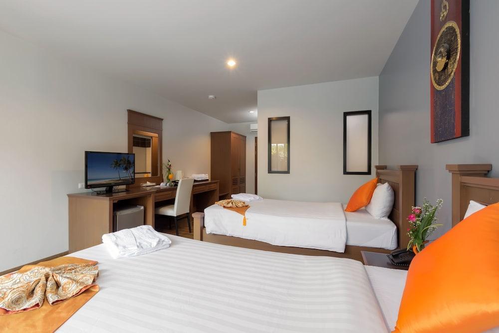 Bhukitta Boutique Hotel Phuket Town Esterno foto