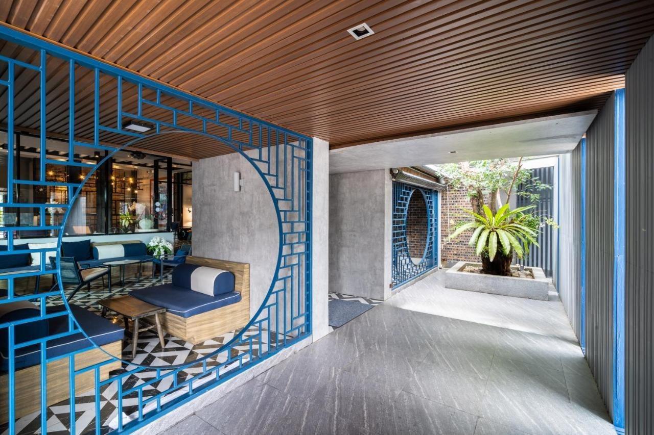 Bhukitta Boutique Hotel Phuket Town Esterno foto